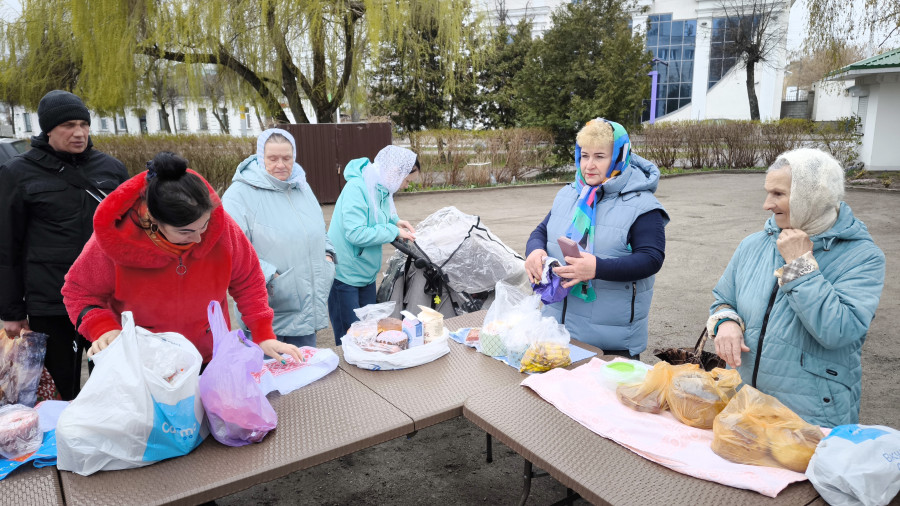 11.04.2026. Бобруйск. Освящение пасхальных блюд в Свято-Никольском кафедральном соборе