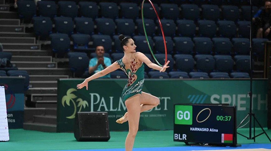 Алина Горносько завоевала серебро чемпионата Европы в упражнении с обручем