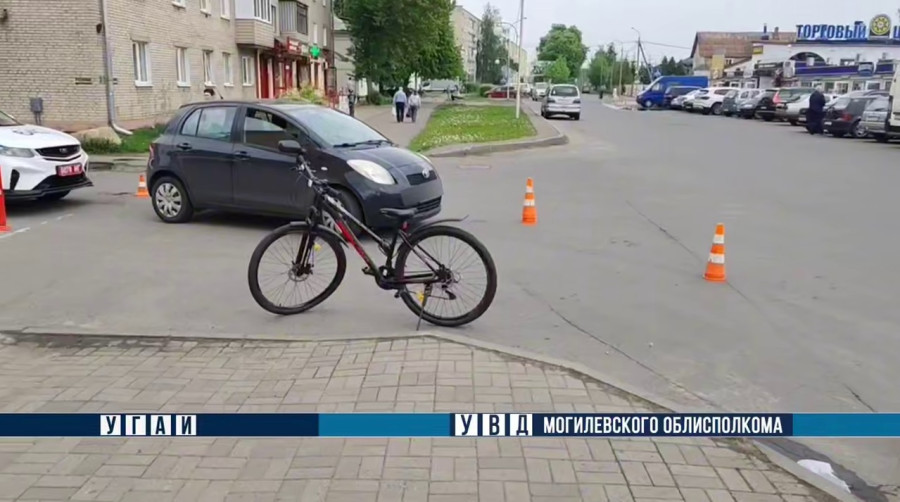 В Бобруйске на Октябрьской подросток попал под колеса машины