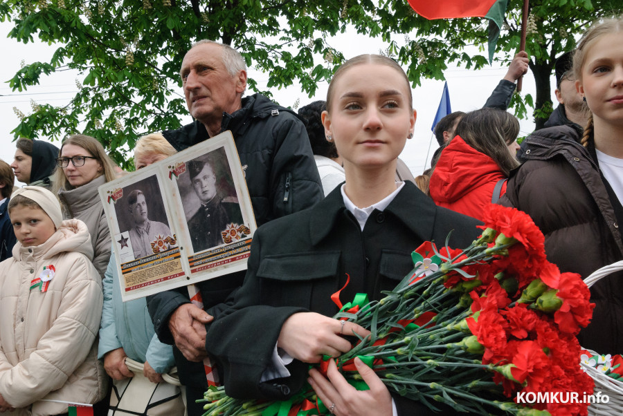 09.05.2026. Минская улица – Социалистическая улица – площадь Победы. Шествие праздничной колонны ветеранов Великой Отечественной войны, руководства города, представителей трудовых коллективов, молодежи и общественности Бобруйска в честь Дня Победы.