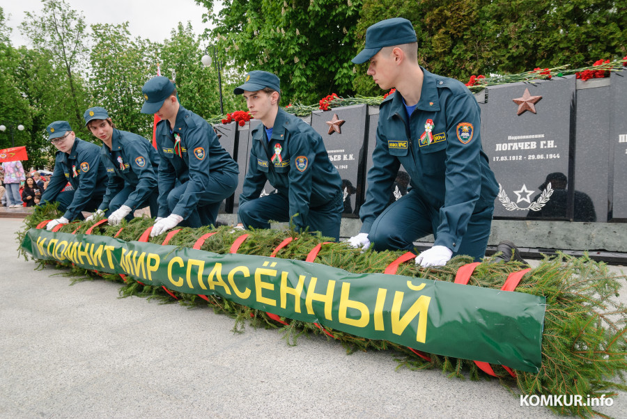 09.05.2026. Площадь Победы. Церемония возложения цветов, памятный митинг и торжественное прохождение военнослужащих Бобруйского гарнизона.