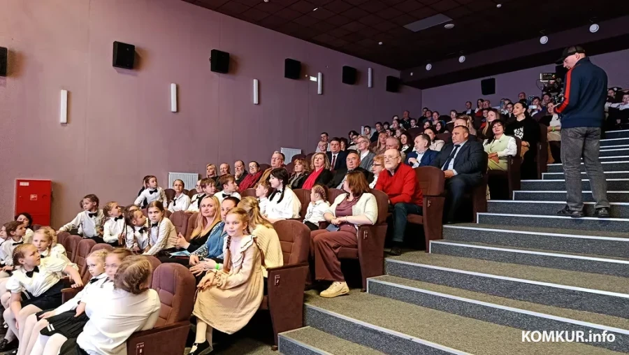 15.05.2026 г. Глуск. Церемония открытия II Открытого фестиваля-конкурса детского искусства имени В. К. Иванова.