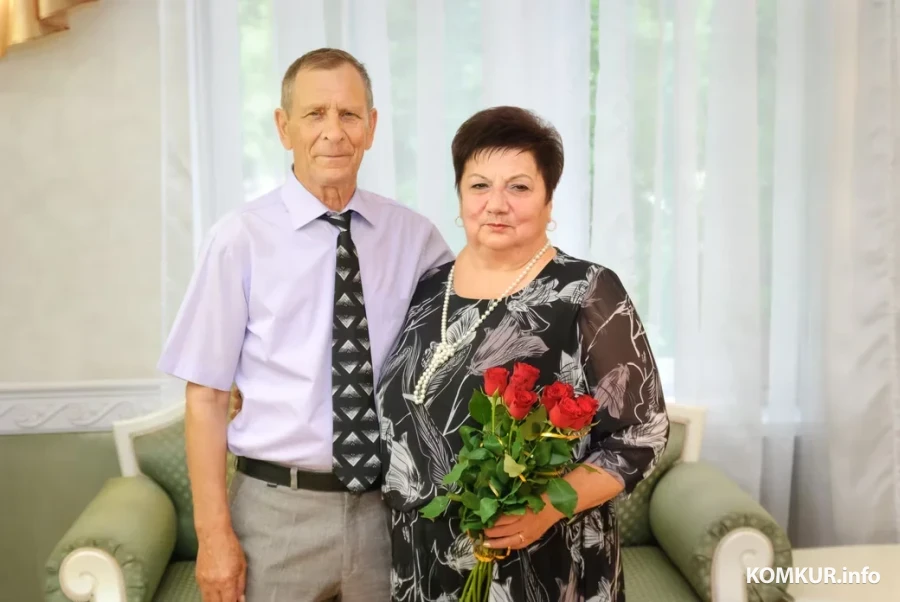 22.05.2026. Отдел ЗАГС Бобруйского горисполкома. Золотые юбиляры Галина Петровна и Василий Михайлович Кажурины.