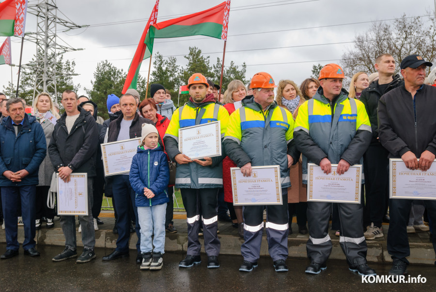 01.05.2026. улица Карла Маркса, Бобруйск, Беларусь. Торжественное открытие движения после ремонта по путепроводу на улице Карла Маркса