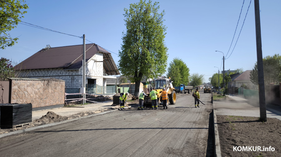 5.05.2026. Бобруйск. Ремонт проезжей части улицы Пушкина ведет ДСУ-16