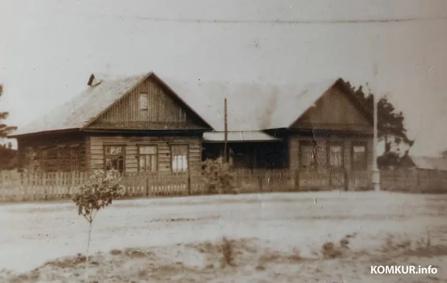 Школа в Петровичах, 1968 год.
