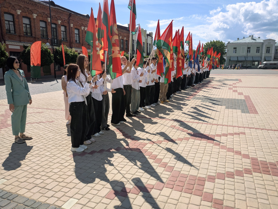 В Бобруйске встретили участников проекта «Дорогами памяти и славы»
