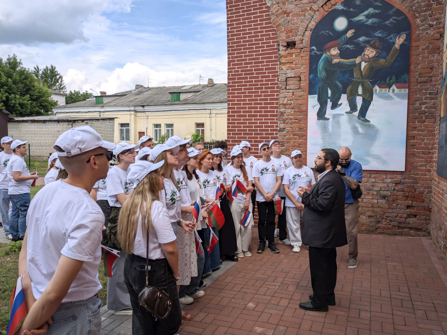 24.06.2026. Площадь Победы. В Бобруйске встретили участников проекта «Дорогами памяти и славы».