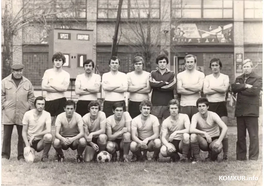 1980 г. «Шинник» (Бобруйск). Верхний ряд, справа налево: Владимир Бубновский, Виктор Прокопенко, Николай Евсикевич.