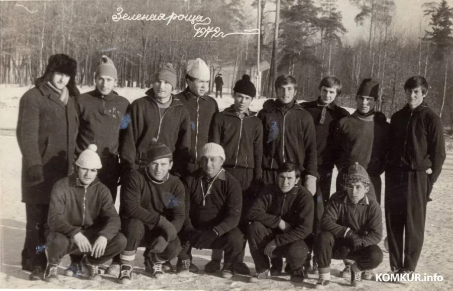 Могилевская футбольная команда «Спартак» перед началом сезона-1972. Николай Евсикевич – внизу, второй слева.