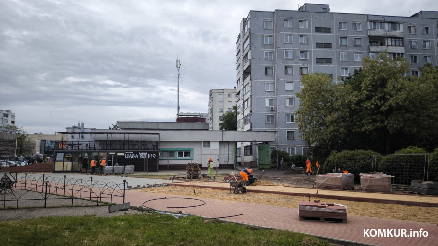 6.06.2026. Бобруйск, Социалистическая улица. Обустройство lounge-зоны.