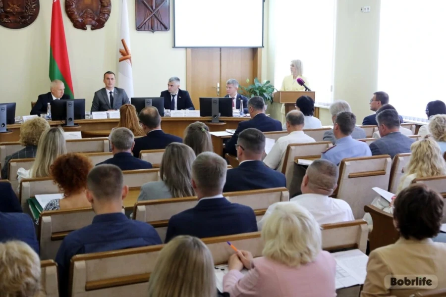 Ход подготовки к новому учебному году рассмотрели на заседании Бобруйского горисполкома