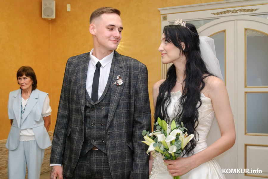 17.07.2026. Отдел ЗАГС Бобруйского горисполкома. Свадебная пара. Александра и Никита