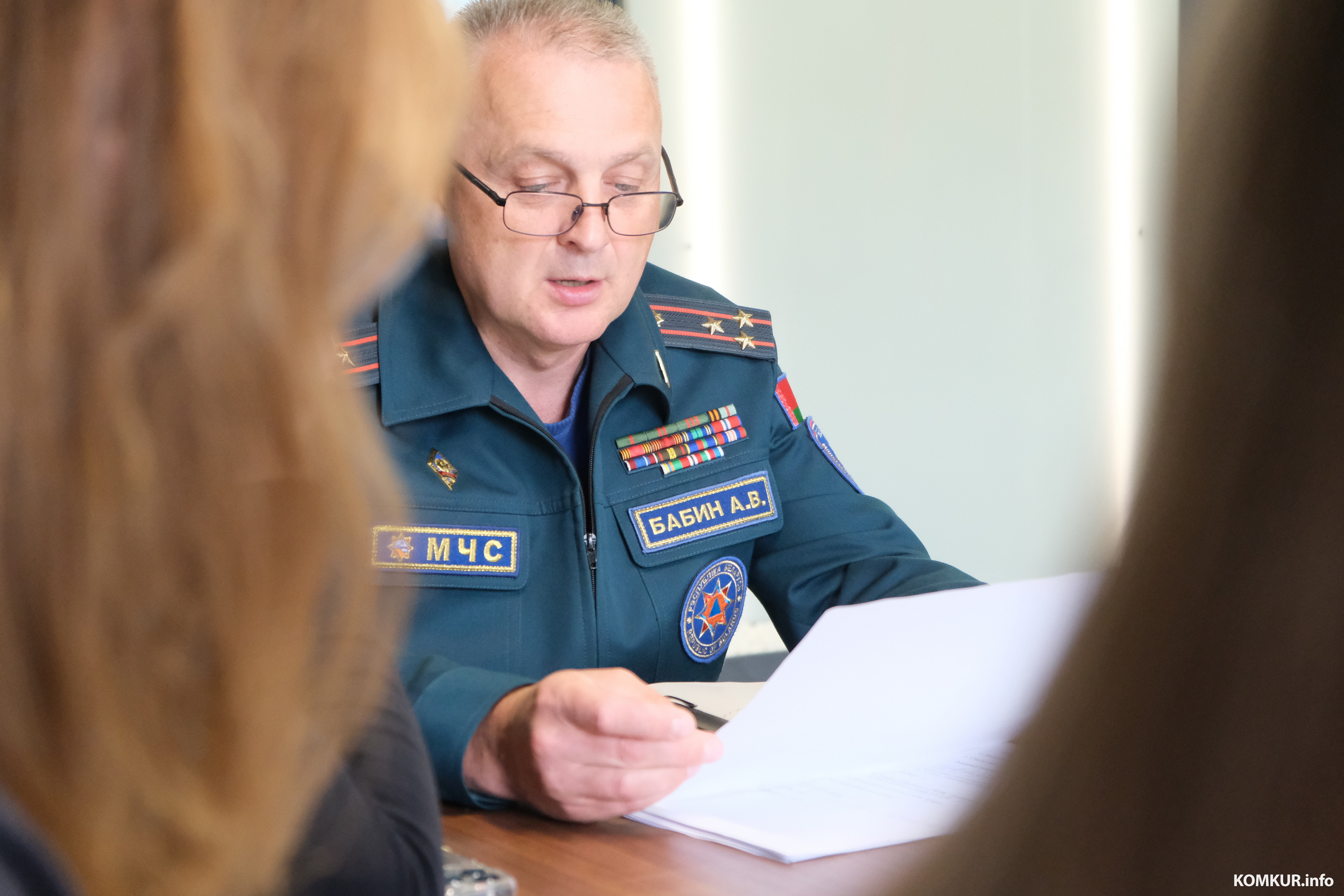 23.07.2026. Бобруйск. Пресс-конференция начальника Бобруйского горрайотдела по ЧС Андрея Бабина с представителями городских СМИ