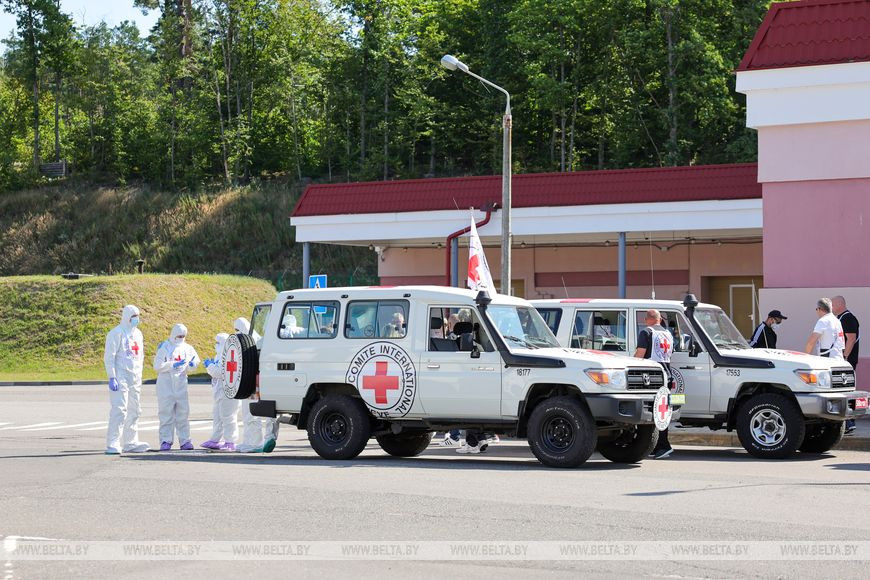 Пункт пропуска «Новая Гута» в Гомельской области. Обмен телами погибших военнослужащих. Фото: БЕЛТА.