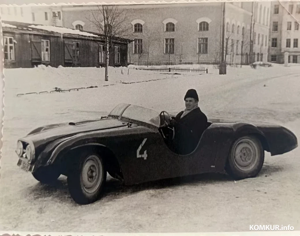 Минск 1960-70х, дворы потитехнического института. Станислав Тишкевич за рулем самодельного автомобиля