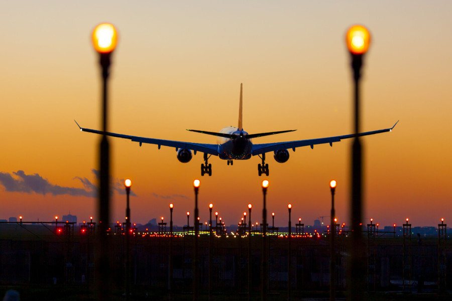 Самолет Boeing 737, выполнявший рейс Дубай-Тель-Авив, совершил экстренную посадку
