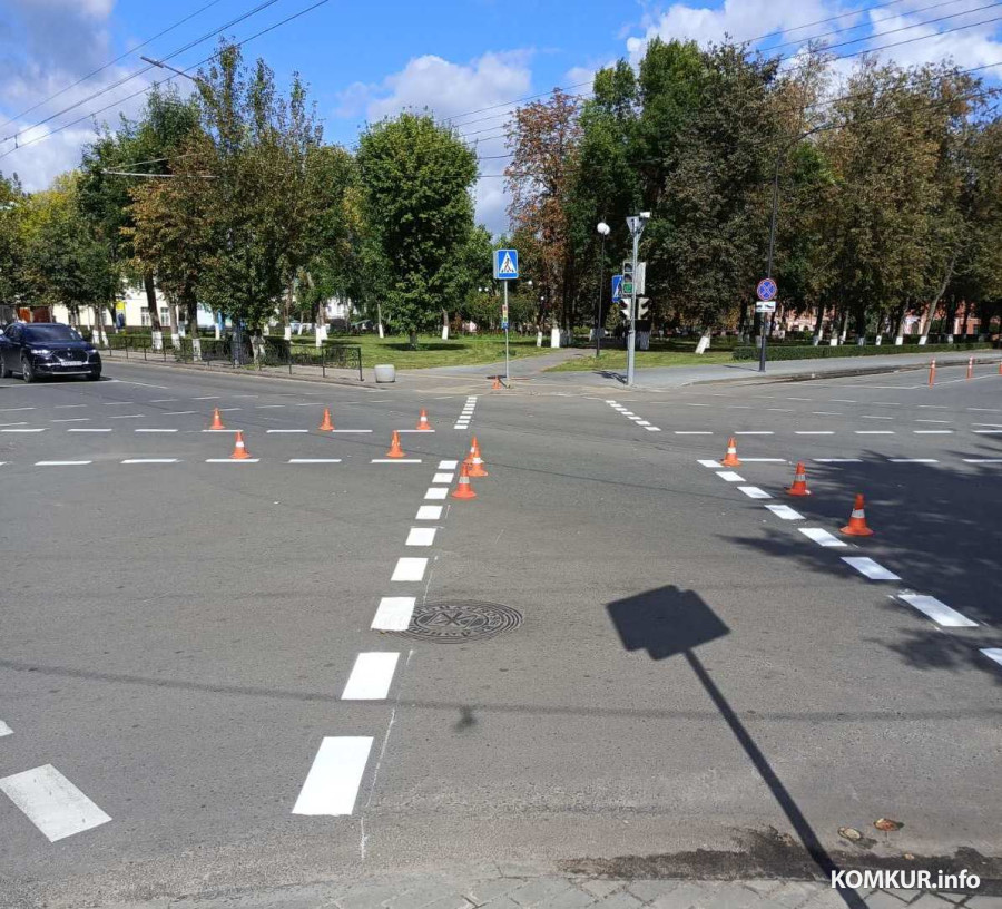 7.09.2026. Бобруйск. Перекресток улиц Советской и Комсомольской теперь можно перейти по диагонали.