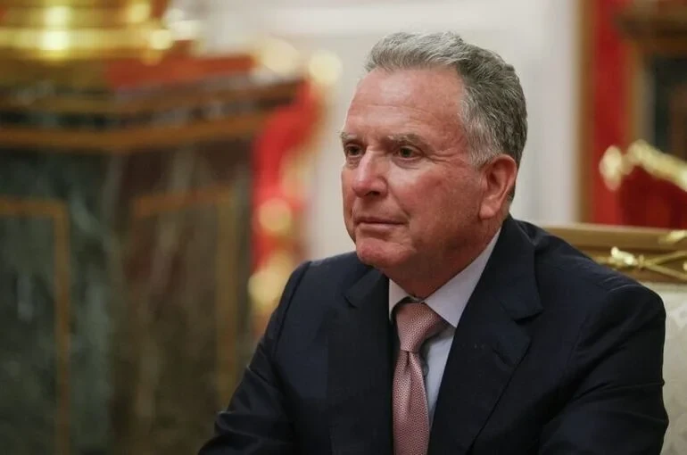 Спецпосланник президента США Стивен Уиткофф прилетел в Санкт-Петербург