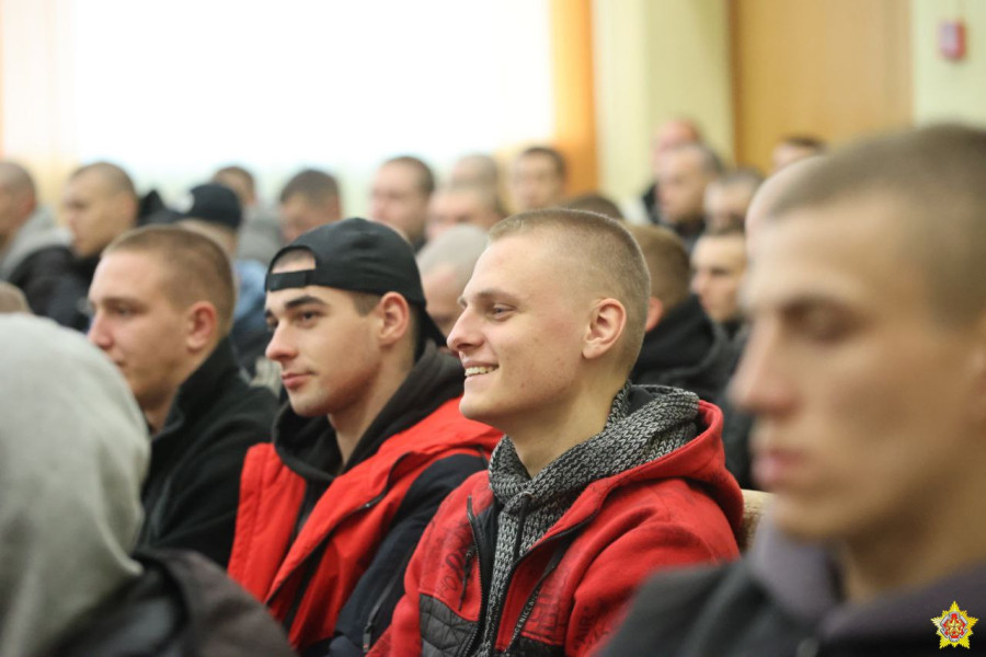 С 22 октября в Беларуси начинается плановая отправка граждан на срочную военную службу