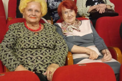Людмила Чернышева, бывший завуч школы №1:  «В 35-й школе посвящали учеников в пионеры»