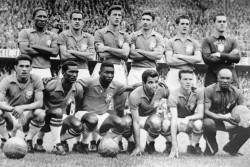 Футболку Пеле с финала ЧМ-1958 выставил на аукцион более чем за 6 млн. долларов