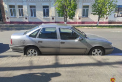 Решил покататься: в Бобруйске угонщика автомобиля «выдал» след пальца  