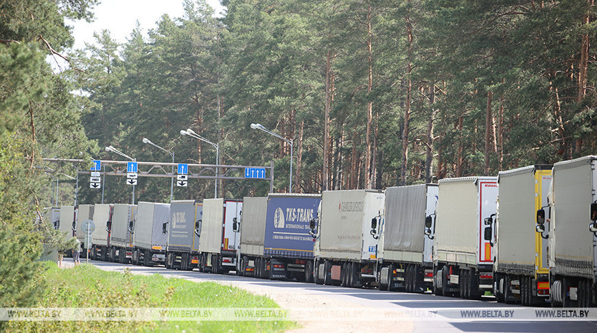 Более 1,1 тыс. единиц транспорта ожидают въезда в Евросоюз