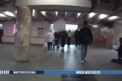 Собирал деньги на лечение ребенка: в минском метро задержали мошенника