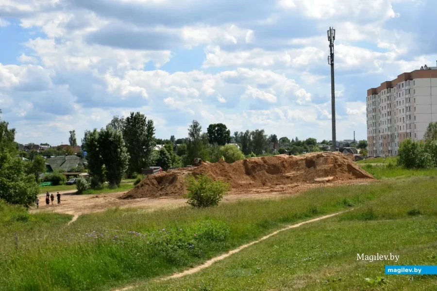 5.06.2026, Бобруйск. Строительство подъезда к дому пр-д Звёздный,1