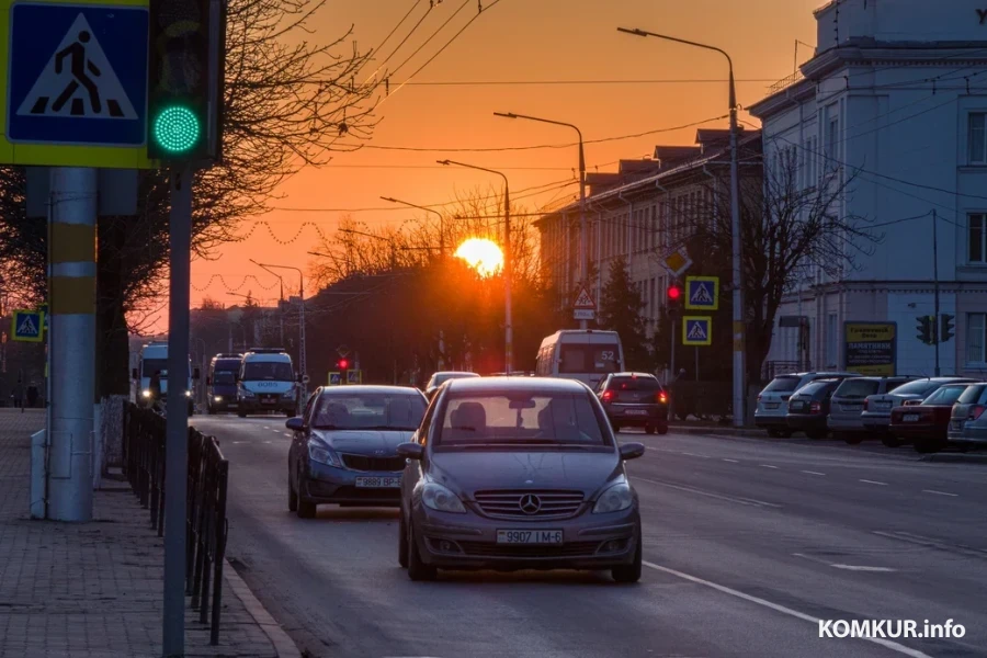 -. ул. Интернациональная.