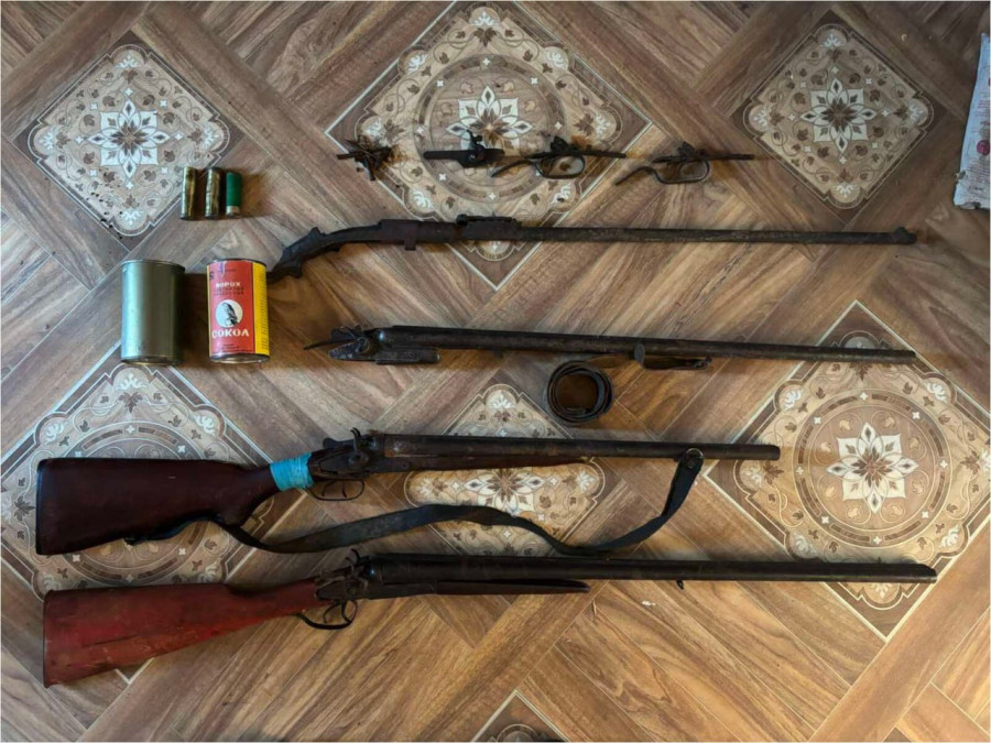 Искали сети, нашли оружие и порох: жителю Осиповичского района грозит ответственность по двум статьям уголовного кодекса