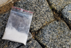 Бобруйчанка устроилась на «работу» курьером наркомаркета и заработала 9 лет лишения свободы