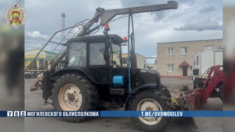 В Бобруйске машинист похитил более полутонны топлива