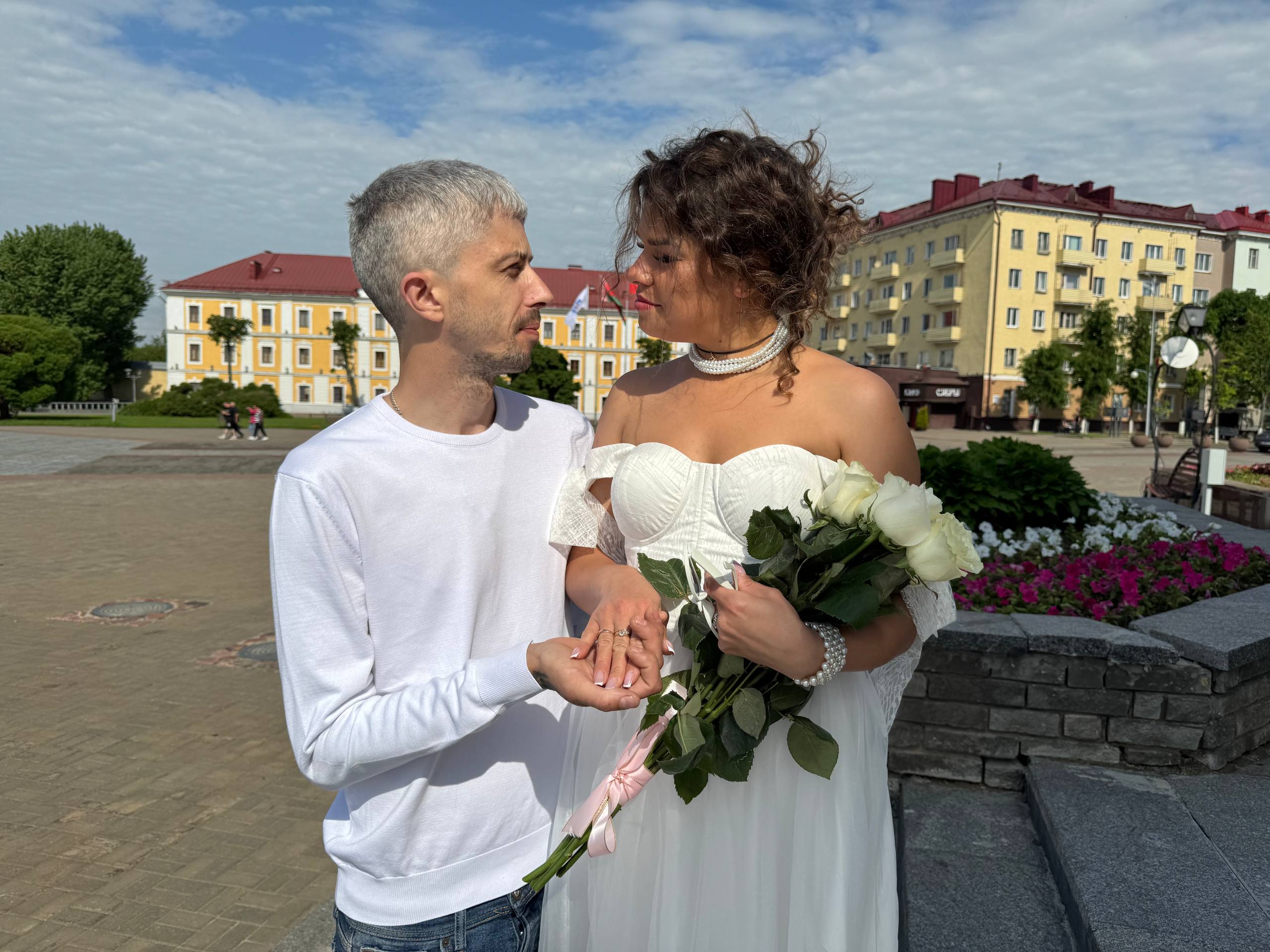 «Не хватает только третьего ребенка». Свадебная пара недели