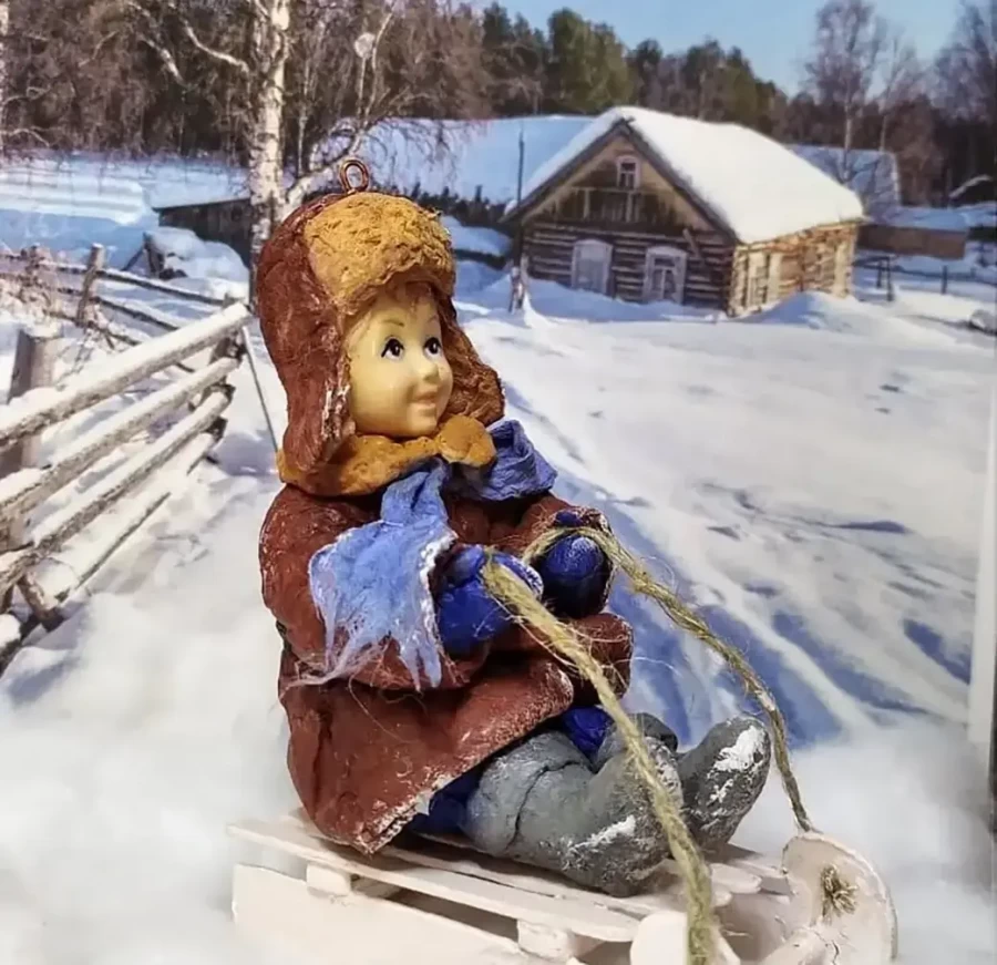 Игрушка из ваты, сделанная руками мастерицы Валентины Володько.