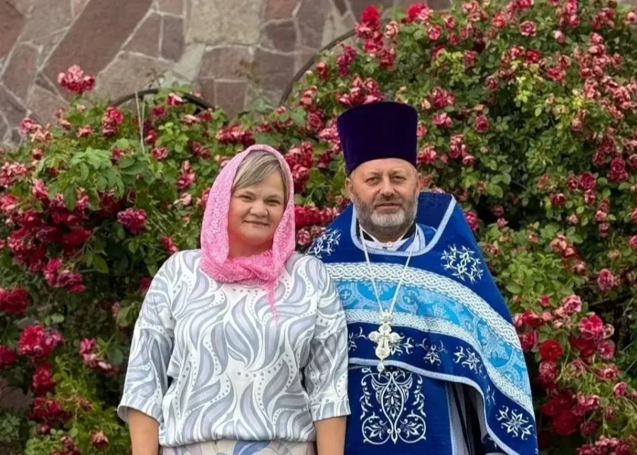 Иоанн Коляда, настоятель Cретенского храма: «В этом году у меня родилась еще одна внученька, Верочка!»