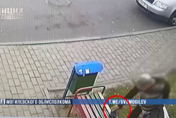 В Бобруйске мужчина забыл кошелек на скамейке, а его забрала случайная прохожая