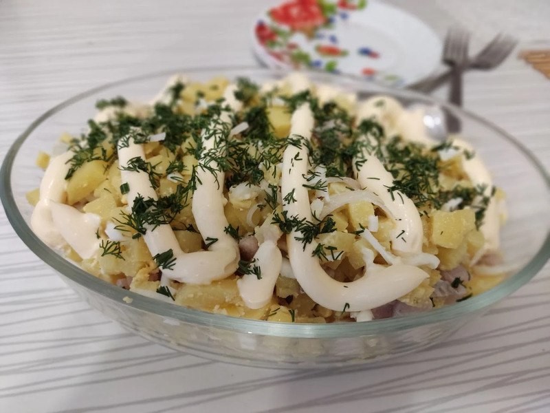 Готовим сами: картофельный салат с селедочкой от «Жоржа Симоне»