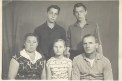 «Прежде люди были дружнее». О Бобруйске послевоенных лет вспоминает Виталий Огур