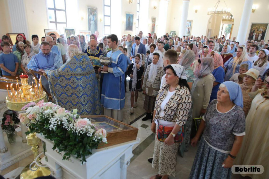 Молебен перед началом учебного года прошел в соборе Александра Невского в Бобруйске